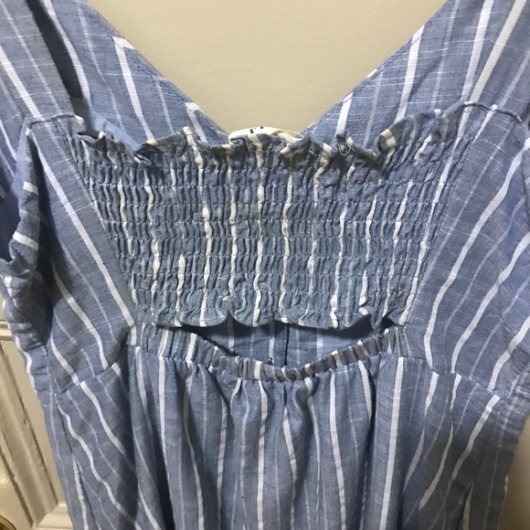 Gilli Button Down Midi Dress in Stripe - Picture 5 of 6